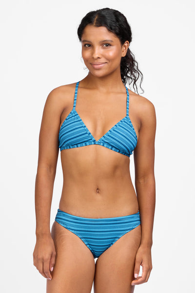 Female model wearing the Women's Andy Bikini Bottom in the Drift print, standing in front of a grey background shown from the front view 

|| Size S, Hip 36.5"