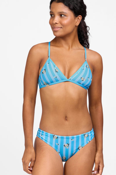 Female model wearing the Women's Andy Bikini Bottom in the Harbor Bloom print, standing in front of a grey background shown from the front view 

|| Size S, Hip 36.5"