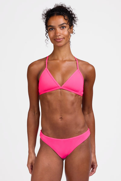 Female model wearing the Women's Dreya Bikini Bottom in the Pink Prism solid, standing in front of a grey background shown from the front view

|| Size S, Hip 34.5"  