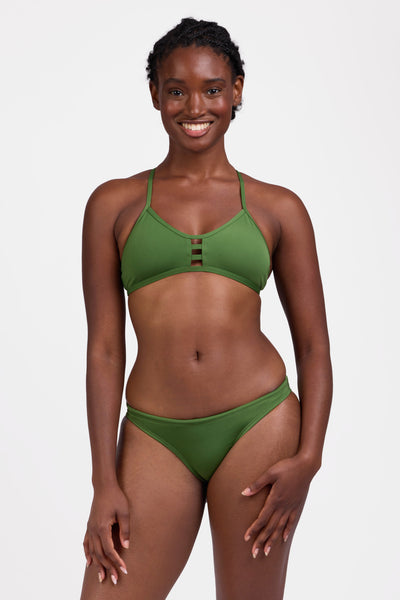 Male model wearing the Women's Europe Bikini Bottom in the Mountain Mist solid, standing in front of a grey background, shown from the front view

|| Size M, Hips 35"  