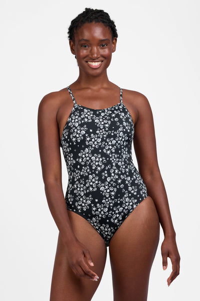 Female model wearing the Women's Tabitha One Piece Swimsuit in the Shells print, standing in front of a grey background shown from the front view

|| Size 30, Torso 60.5"  